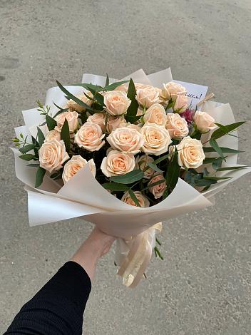 Букет Кремовые розы Латте в Балезино